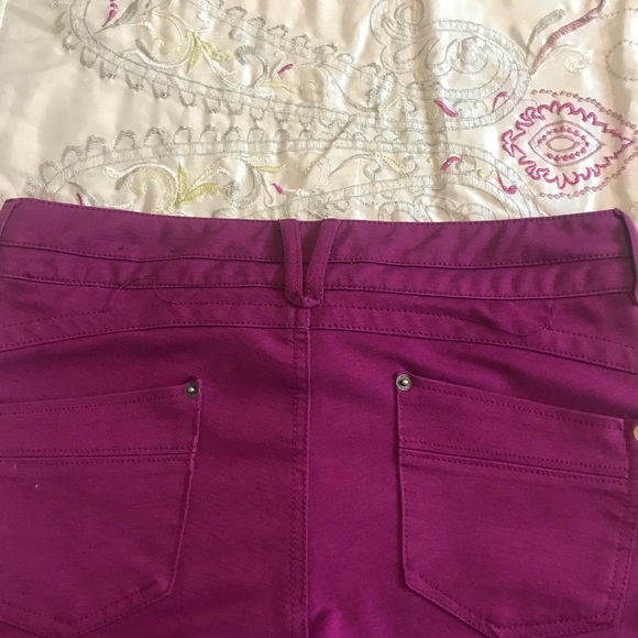 CANDIE’S - Picture 4 of 6